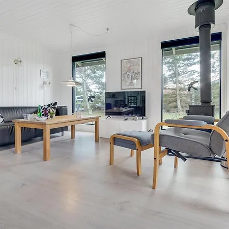 Aileen - 900m From The Sea By Interhome *