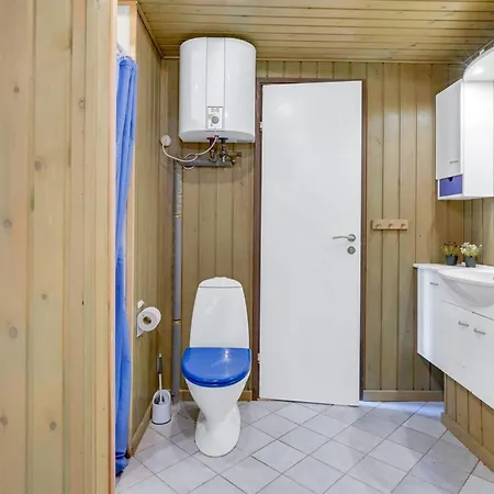 Aileen - 900m From The Sea By Interhome * Bøtø By