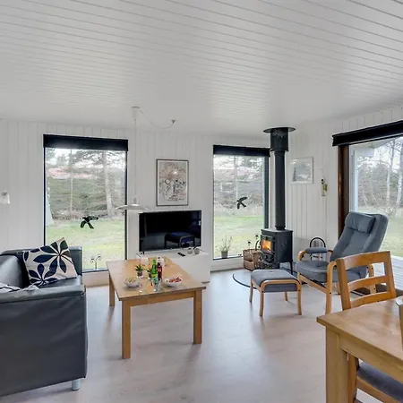 Semesterbostad Aileen - 900m From The Sea By Interhome Bøtø By